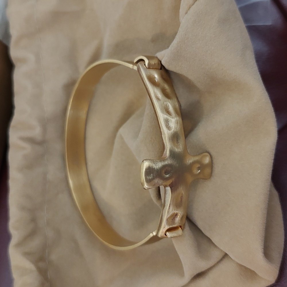 Cross bracelet